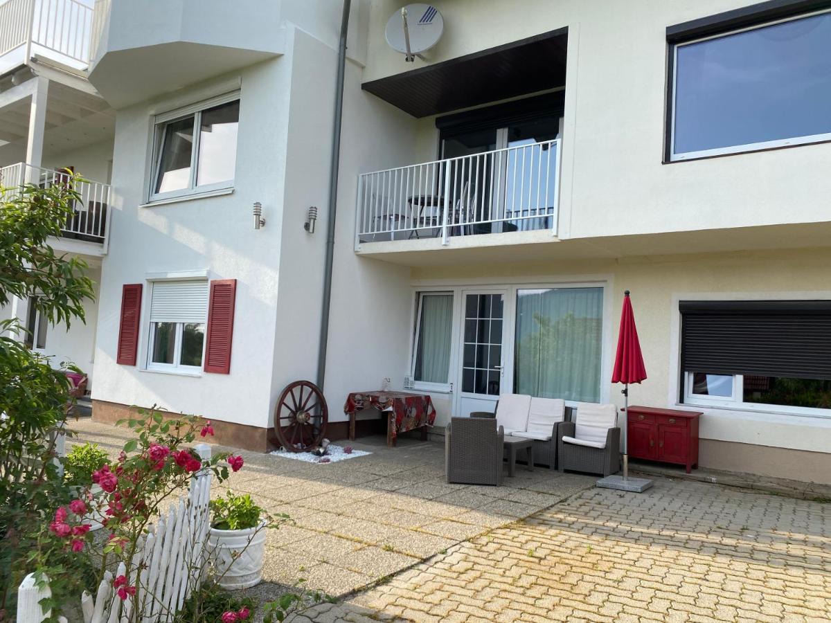 Apartments Let Me In Pörtschach am Wörthersee Buitenkant foto